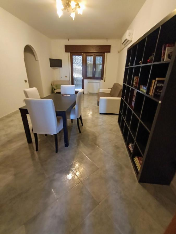 King Suite - Intera Suite Vicino Aeroporto E Fiera Di Roma Fiumicino Exterior foto